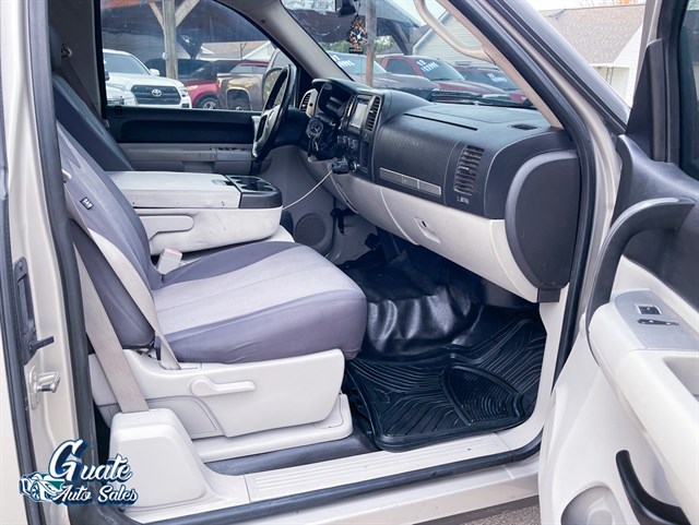 Chevrolet Silverado photo 11