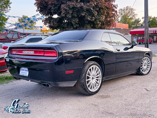 Dodge Challenger photo 10
