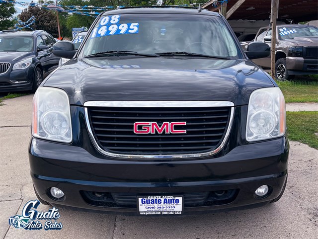 GMC Yukon photo 2