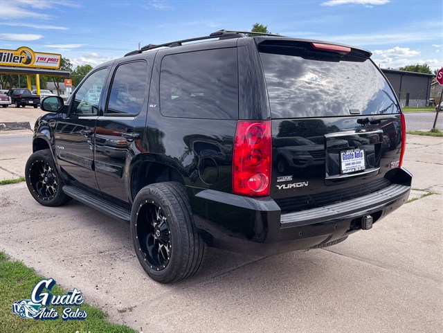 GMC Yukon photo 11