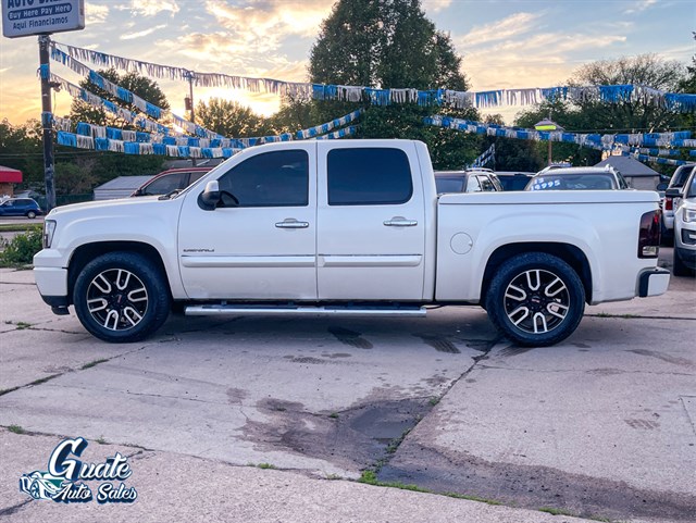 GMC Sierra photo 9