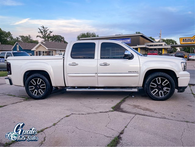 GMC Sierra photo 14