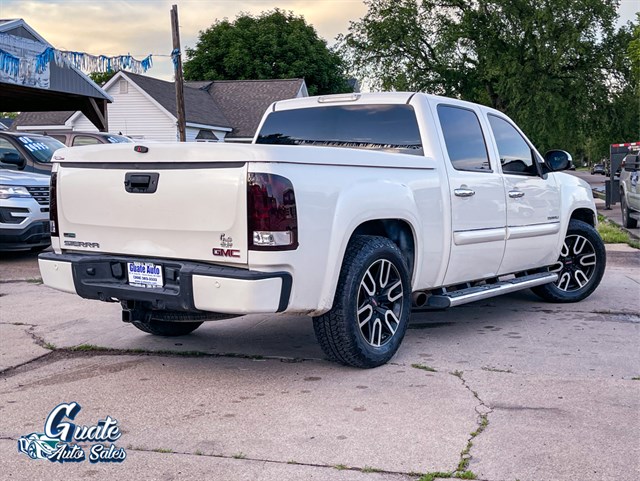 GMC Sierra photo 13
