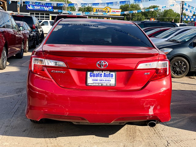 Toyota Camry photo 4