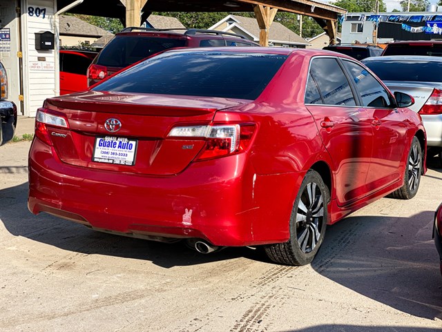Toyota Camry photo 5