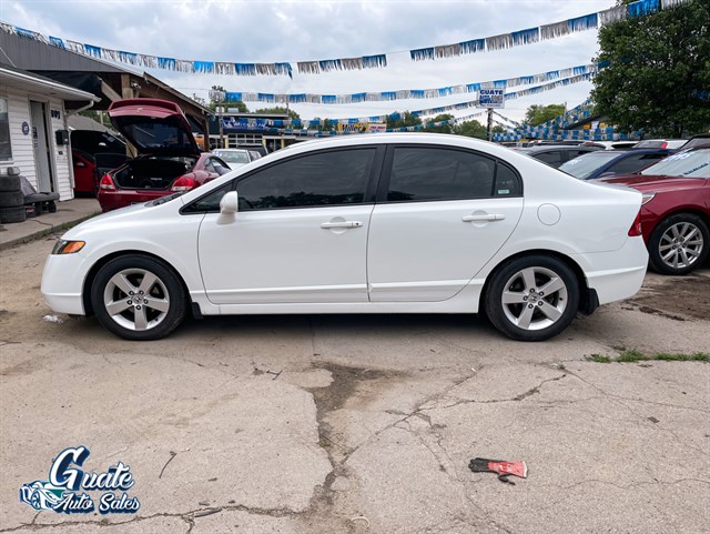 Honda Civic photo 8