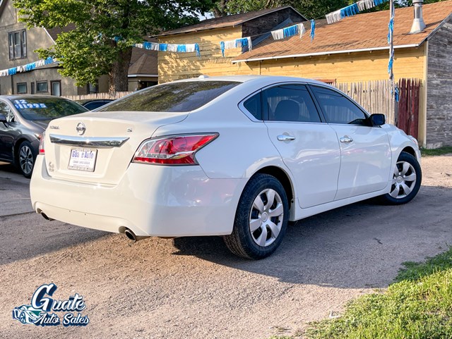 Nissan Altima photo 11