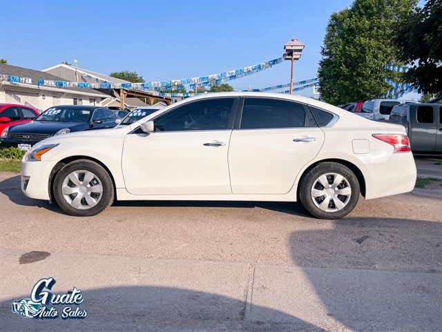 Nissan Altima photo 8