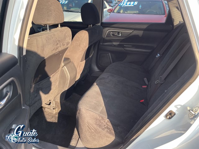 Nissan Altima photo 7
