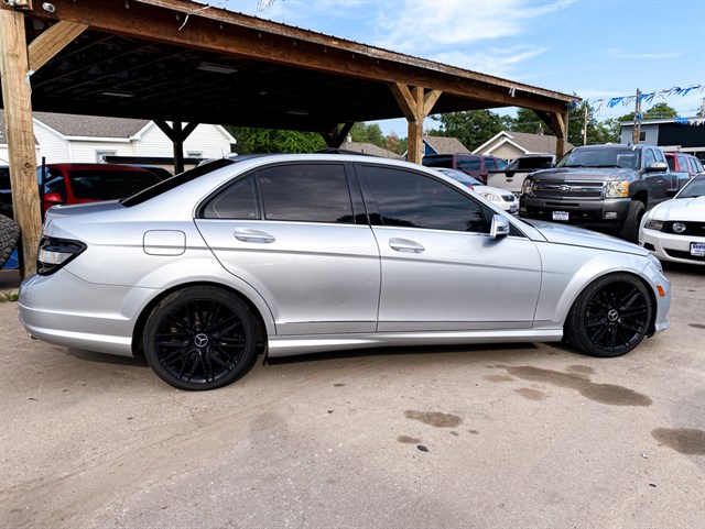 Mercedes-Benz C-Class photo 13