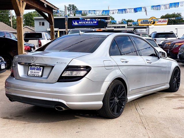 Mercedes-Benz C-Class photo 12