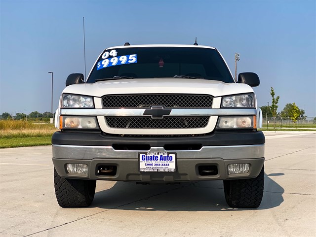Chevrolet Silverado photo 2
