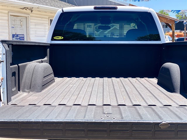 Chevrolet Silverado photo 16