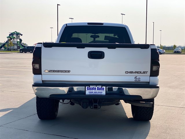 Chevrolet Silverado photo 14