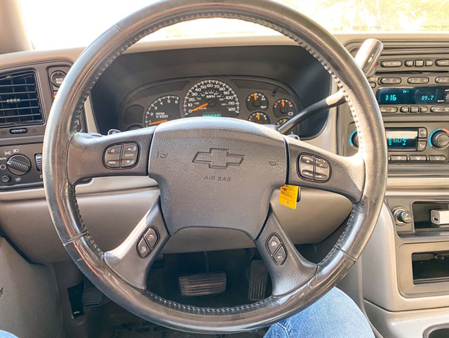 Chevrolet Silverado photo 5