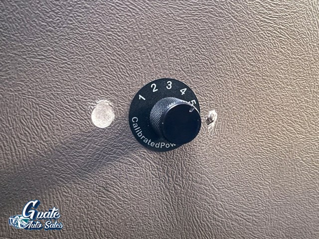 Chevrolet Silverado photo 11