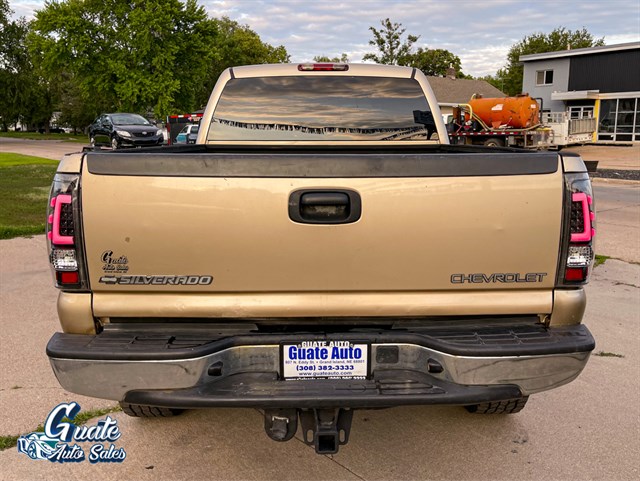 Chevrolet Silverado photo 17