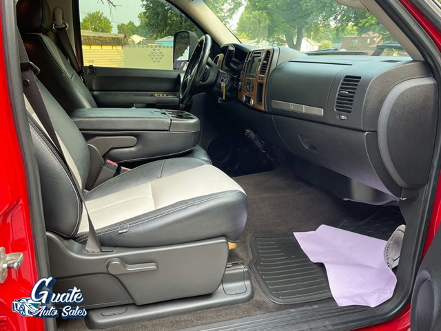 GMC Sierra photo 13