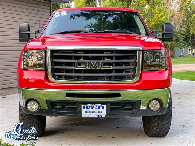 GMC Sierra photo 2