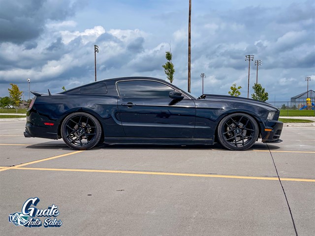 Ford Mustang photo 9