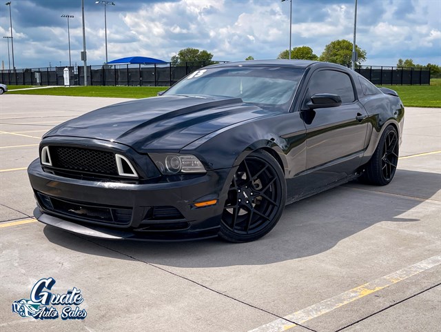 Ford Mustang photo 3