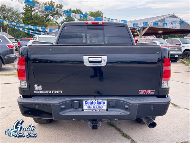GMC Sierra photo 11