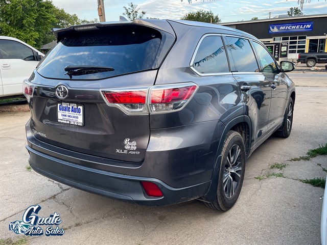 Toyota Highlander photo 10