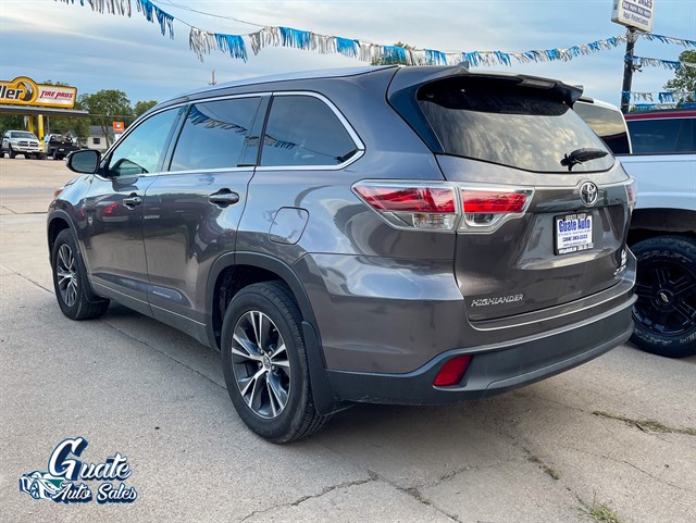 Toyota Highlander photo 8