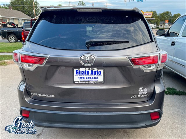 Toyota Highlander photo 9