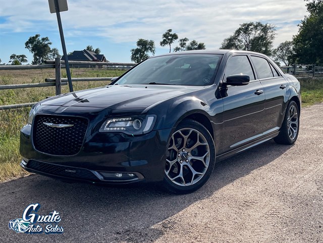 Chrysler 300 photo 3