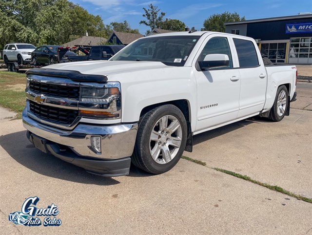 Chevrolet Silverado photo 2