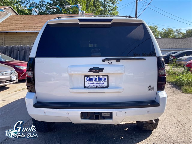 Chevrolet Tahoe photo 9