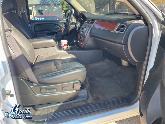 Chevrolet Tahoe photo 14