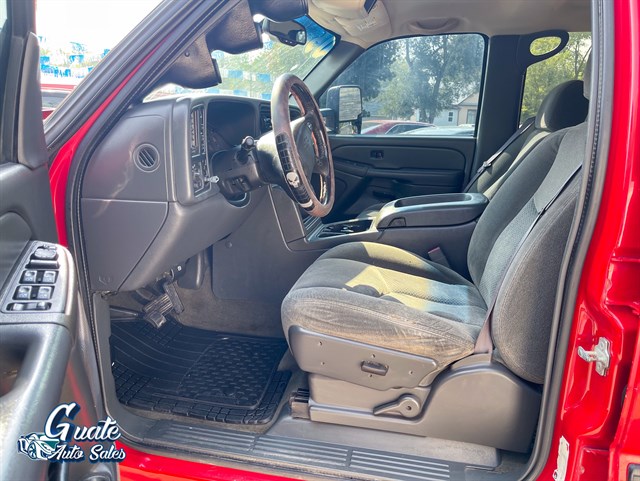 Chevrolet Silverado photo 4