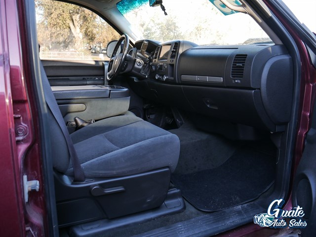Chevrolet Silverado photo 9
