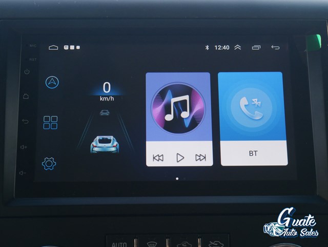 Chevrolet Silverado photo 3