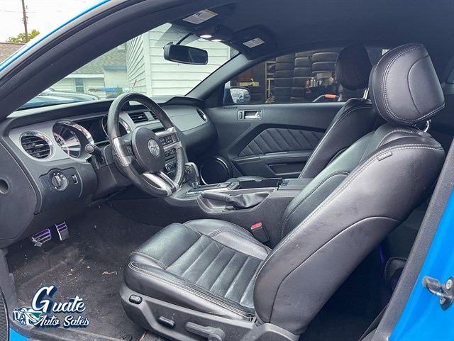 Ford Mustang photo 4