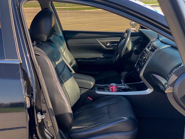 Nissan Altima photo 14