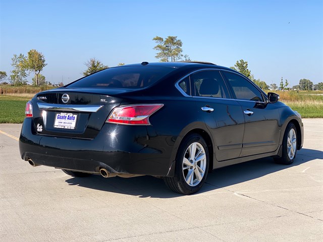 Nissan Altima photo 17