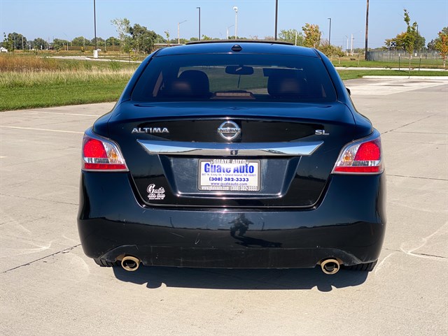 Nissan Altima photo 16