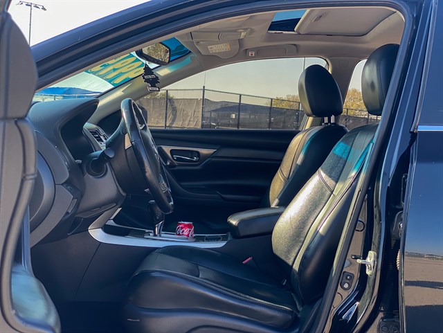 Nissan Altima photo 10