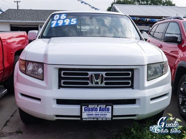 Honda Ridgeline photo 2