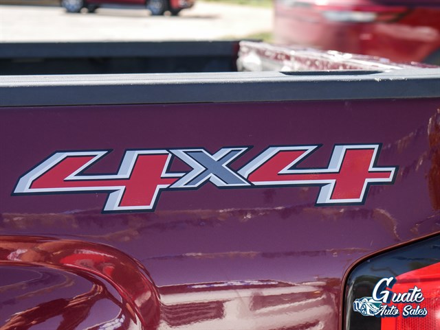 Chevrolet Silverado photo 15