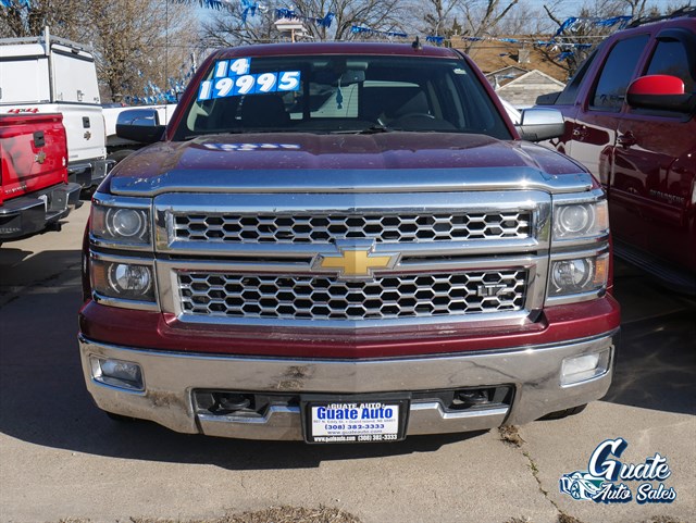 Chevrolet Silverado photo 2