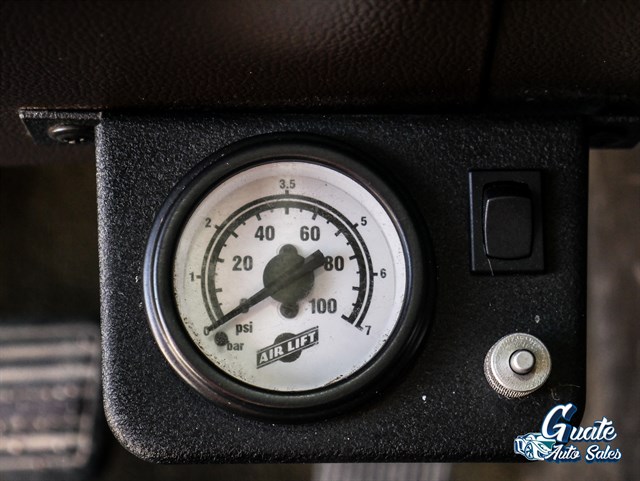 Chevrolet Silverado photo 9