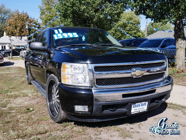 Chevrolet Silverado photo 2
