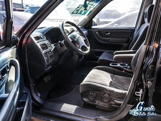 Honda CR-V photo 2