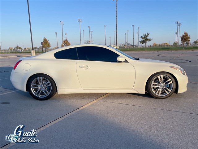 Infiniti G37 photo 12