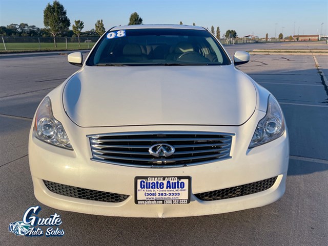 Infiniti G37 photo 2