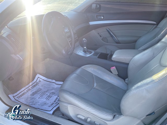 Infiniti G37 photo 4